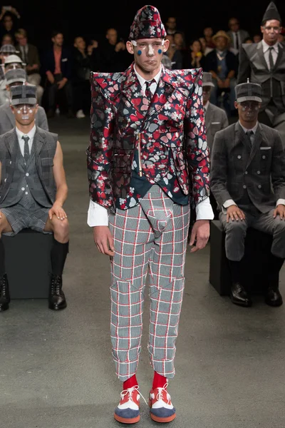 Look 14